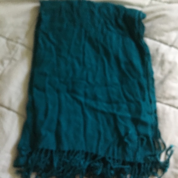 GUC Turquoise pashmina - Picture 4 of 5